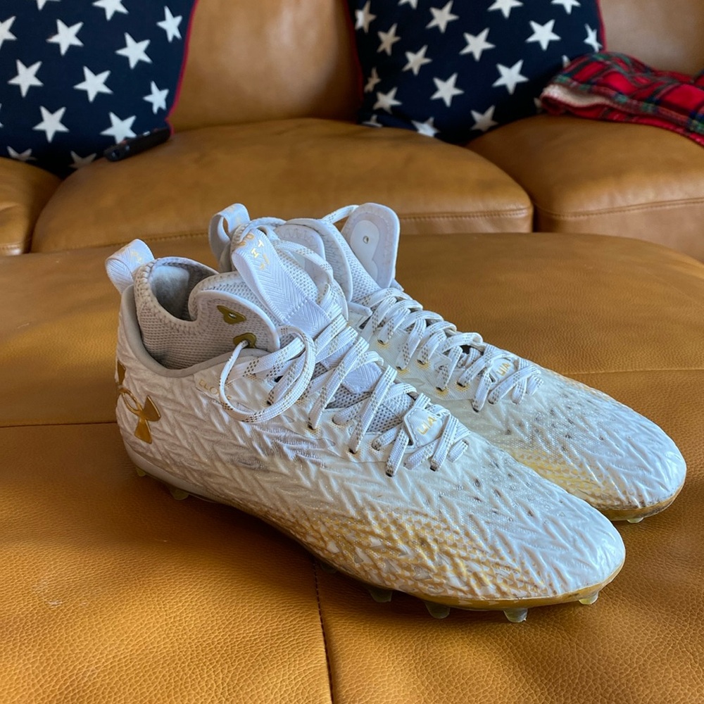 Football cleats